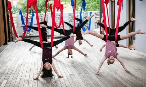 Akroyoga v pohybovom centre VIGEO