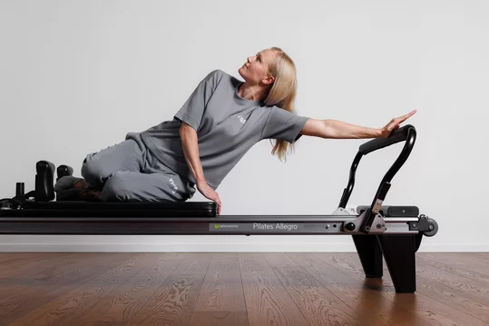Pilates reformer cvičenie | VIGEO Pohybové centrum Pilates reformer cvičenie | VIGEO Pohybové centrum