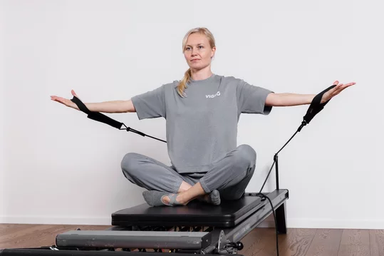 Pilates reformer cvičenie | VIGEO Pohybové centrum Pilates reformer cvičenie | VIGEO Pohybové centrum