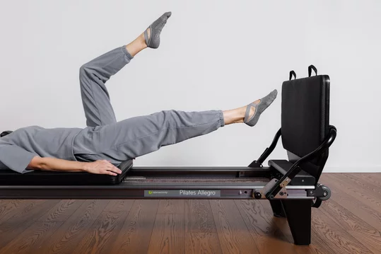 Pilates reformer cvičenie | VIGEO Pohybové centrum Pilates reformer cvičenie | VIGEO Pohybové centrum