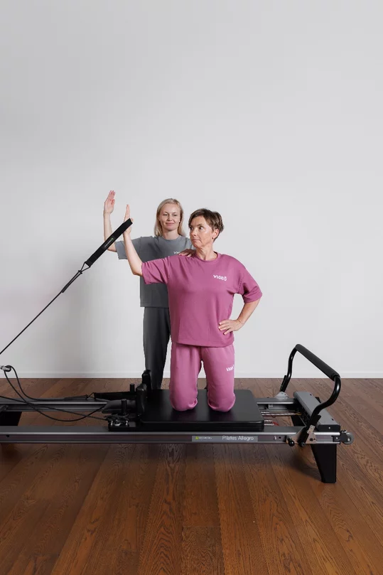 Pilates reformer cvičenie | VIGEO Pohybové centrum Pilates reformer cvičenie | VIGEO Pohybové centrum